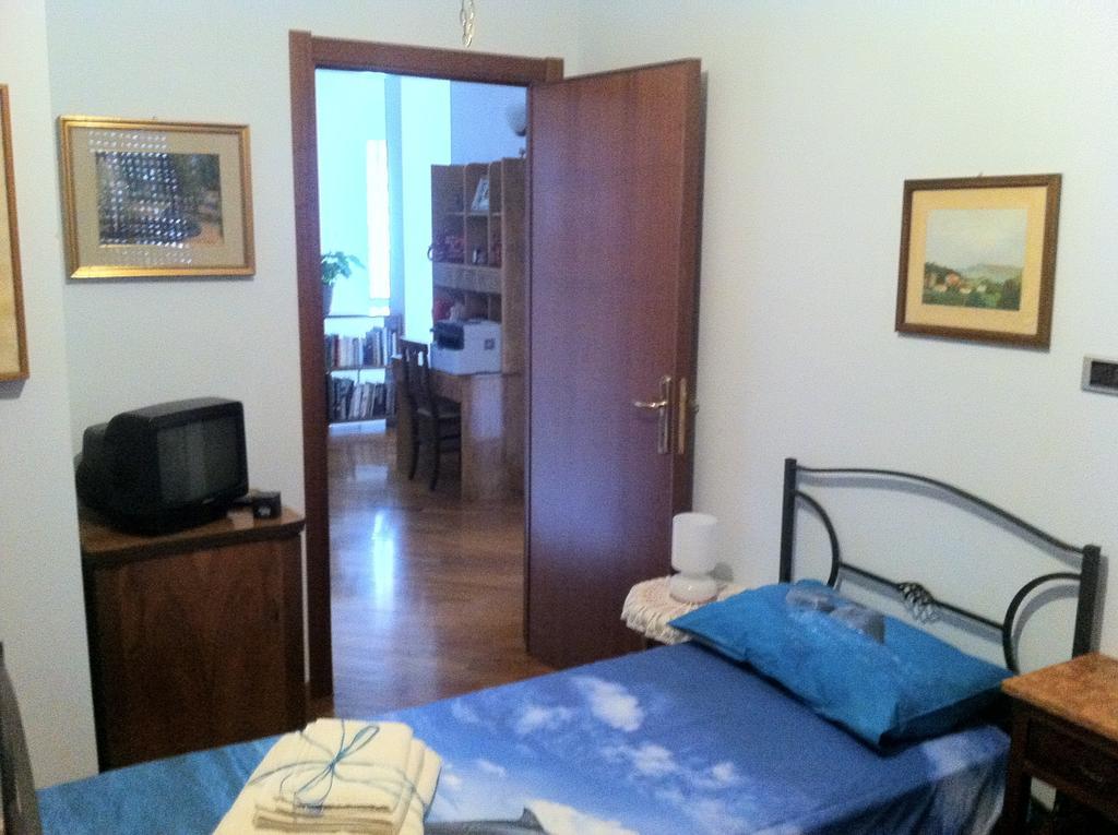 Villa Emma Penne Habitación foto